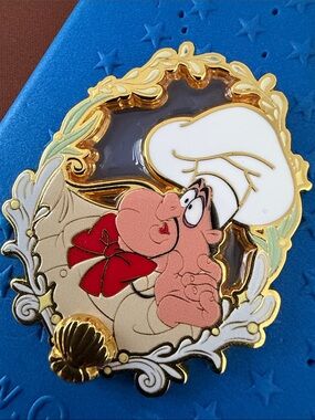 Disney Loungefly - Little Mermaid Portrait pins - Chef Louis
